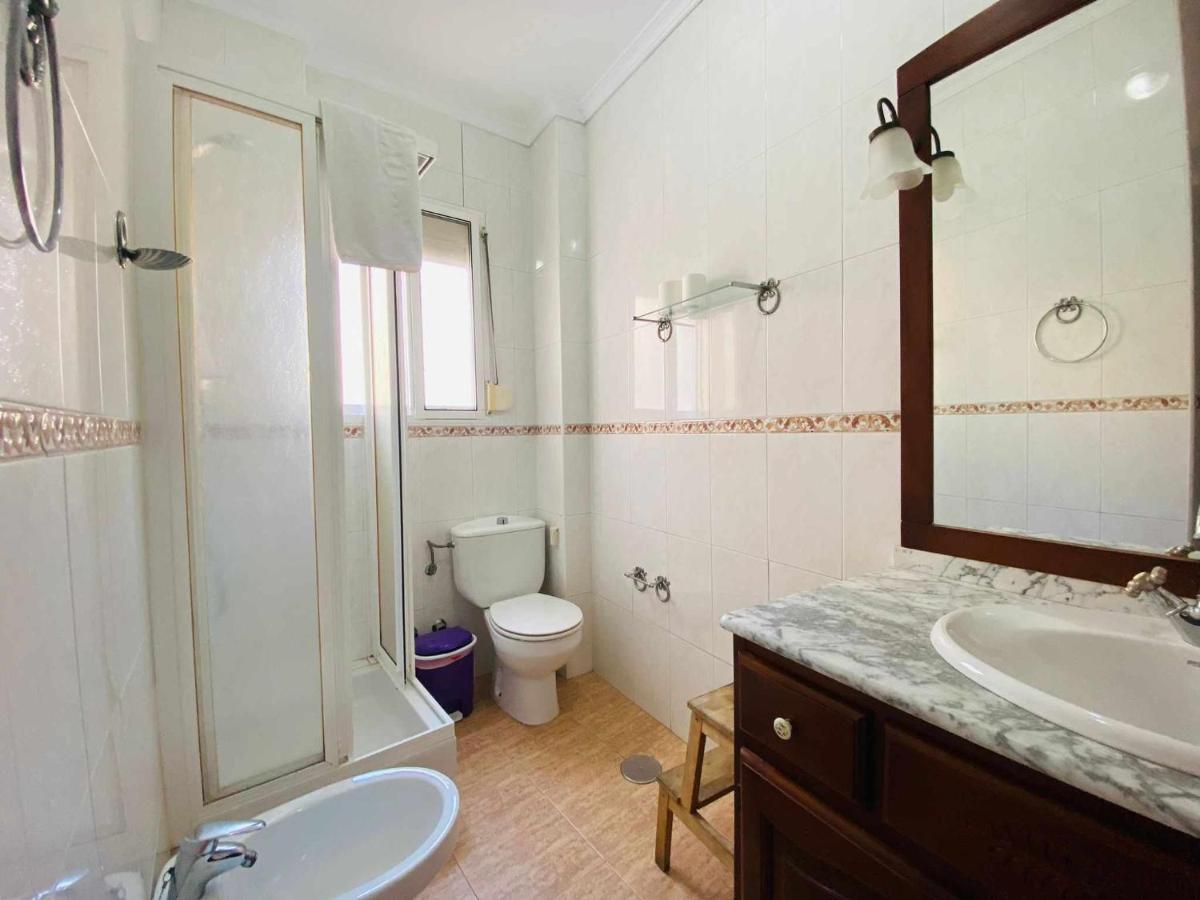 Afligidos Apartamento Con Vistas A La Alcazaba
