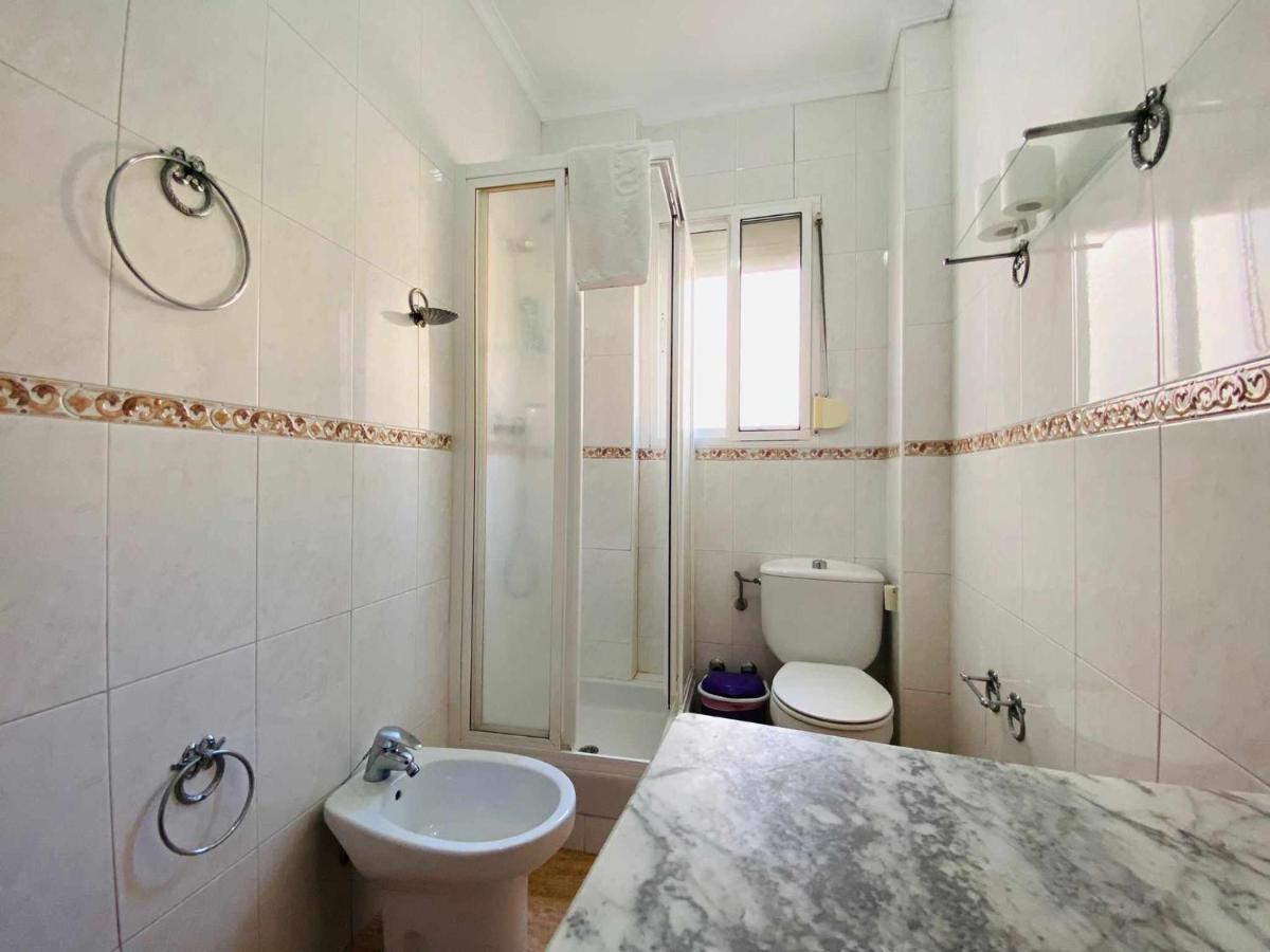 Afligidos Apartamento Con Vistas A La Alcazaba *