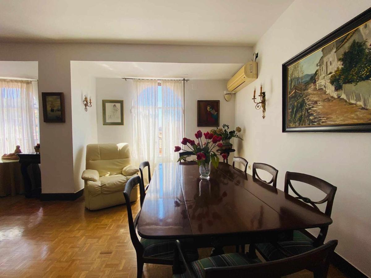 Afligidos Apartamento Con Vistas A La Alcazaba Málaga